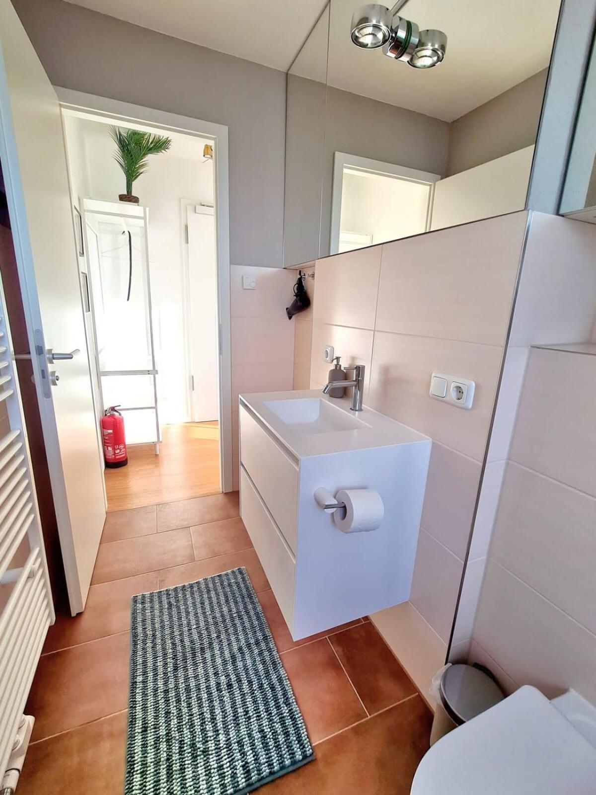 Urban Living - Top Floor Apartment Hamborg Eksteriør billede
